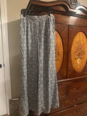 Wonderly blue and White Wide-Leg flowy lined Pants